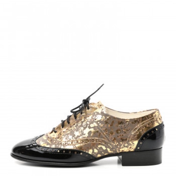 Chanel lace up gold and black shoes size 38 from the 2015 pre-spring collection - Picture 3 of 12